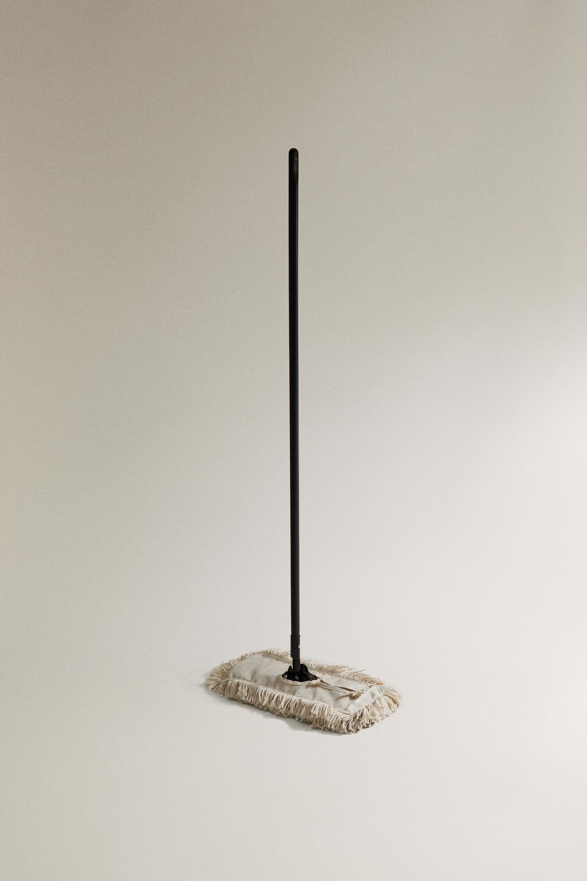 WOODEN CLEANING MOP